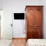 Home2book Family House With Terrace In Maretas Apartman