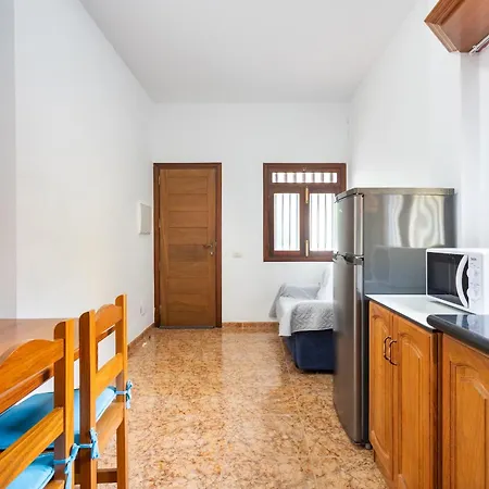 Home2book Family House With Terrace In Maretas