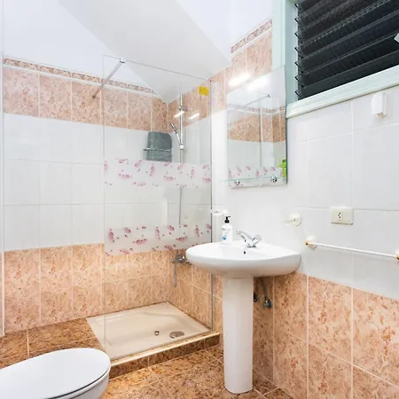 Home2book Family House With Terrace In Maretas 公寓 *