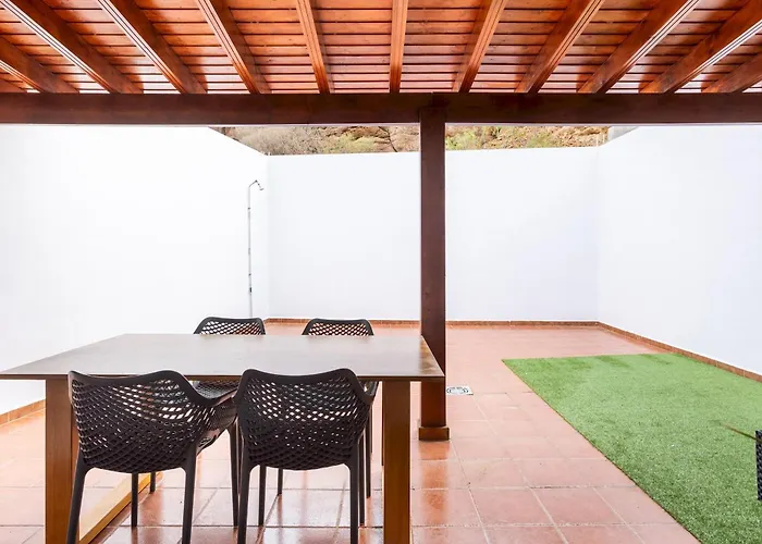 Home2book Family House With Terrace In Maretas Διαμέρισμα