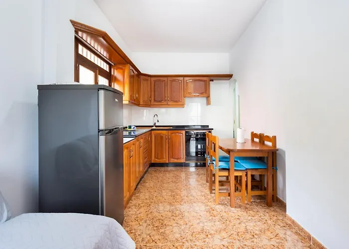 Home2book Family House With Terrace In Maretas Appartement *